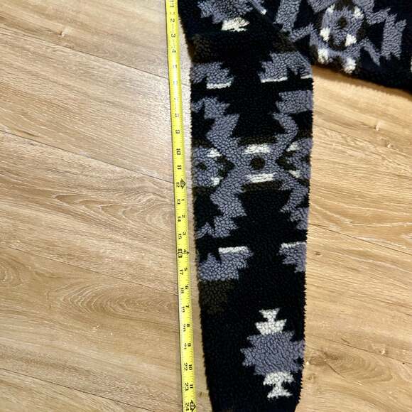 Lucky Brand Aztec Holiday Sherpa Full Zip Grey Jacket size M - Picture 6 of 7